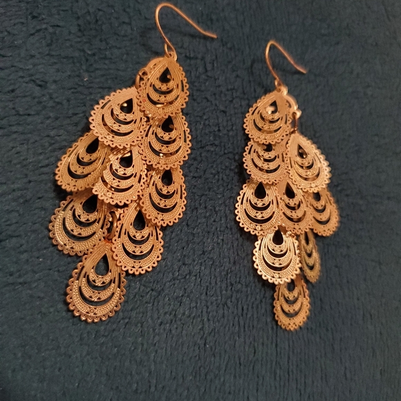 Earrings - Picture 2 of 3